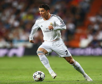 kaiyun体育app-《ApexLegends》“极夜风暴”新地图上线，战术战局多变，引爆战火辉煌