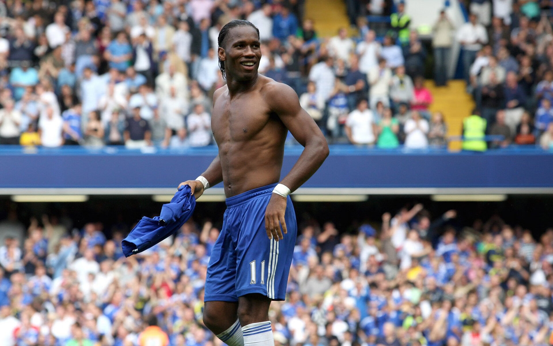 《堡垒之夜》推出免费竞技挑战,玩家热情高涨,堡垒之夜有比赛吗